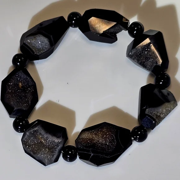 Druzy Black Agate Geode Stretchy Stone Bracelet - Picture 3 of 3